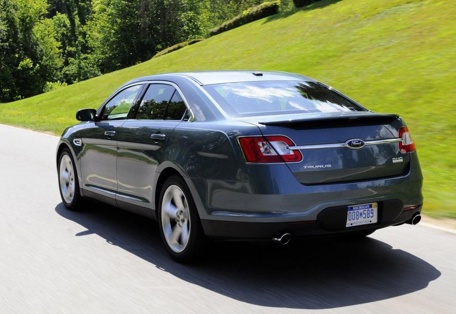  Ford Taurus SHO 2010 года  (фото 133 из 248)